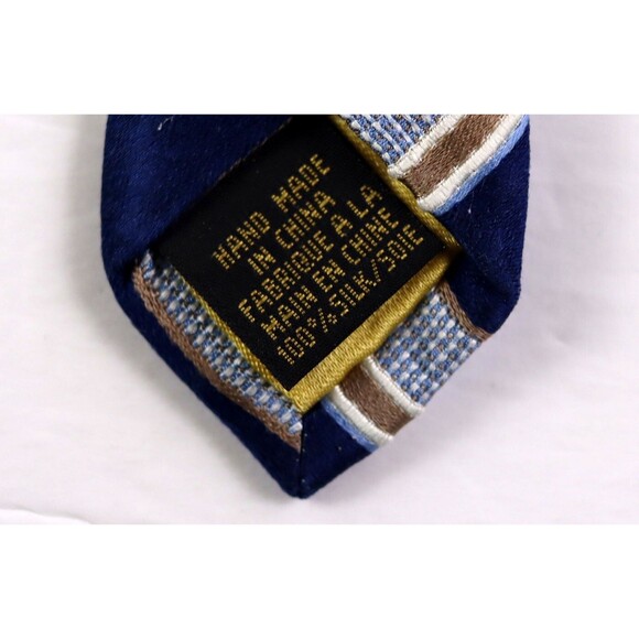 Donald J.‎ Trump Signature Collection Men's Striped Print Silk Neck Tie - Picture 7 of 8